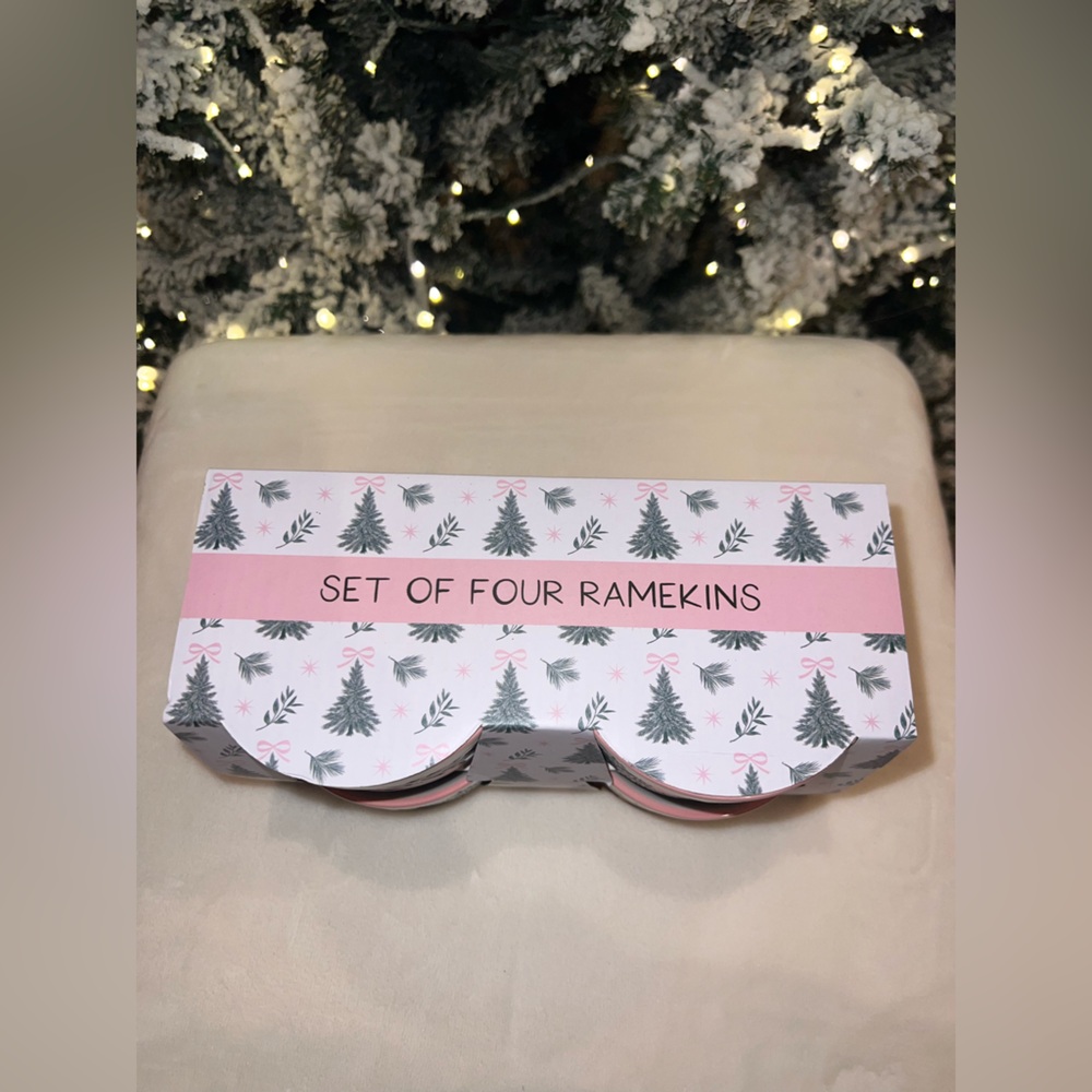 Holiday Tree Ramekin Set of 4 | Oven Safe | New in Box - Picture 2 of 5